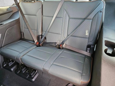 2025 GMC Yukon AT4