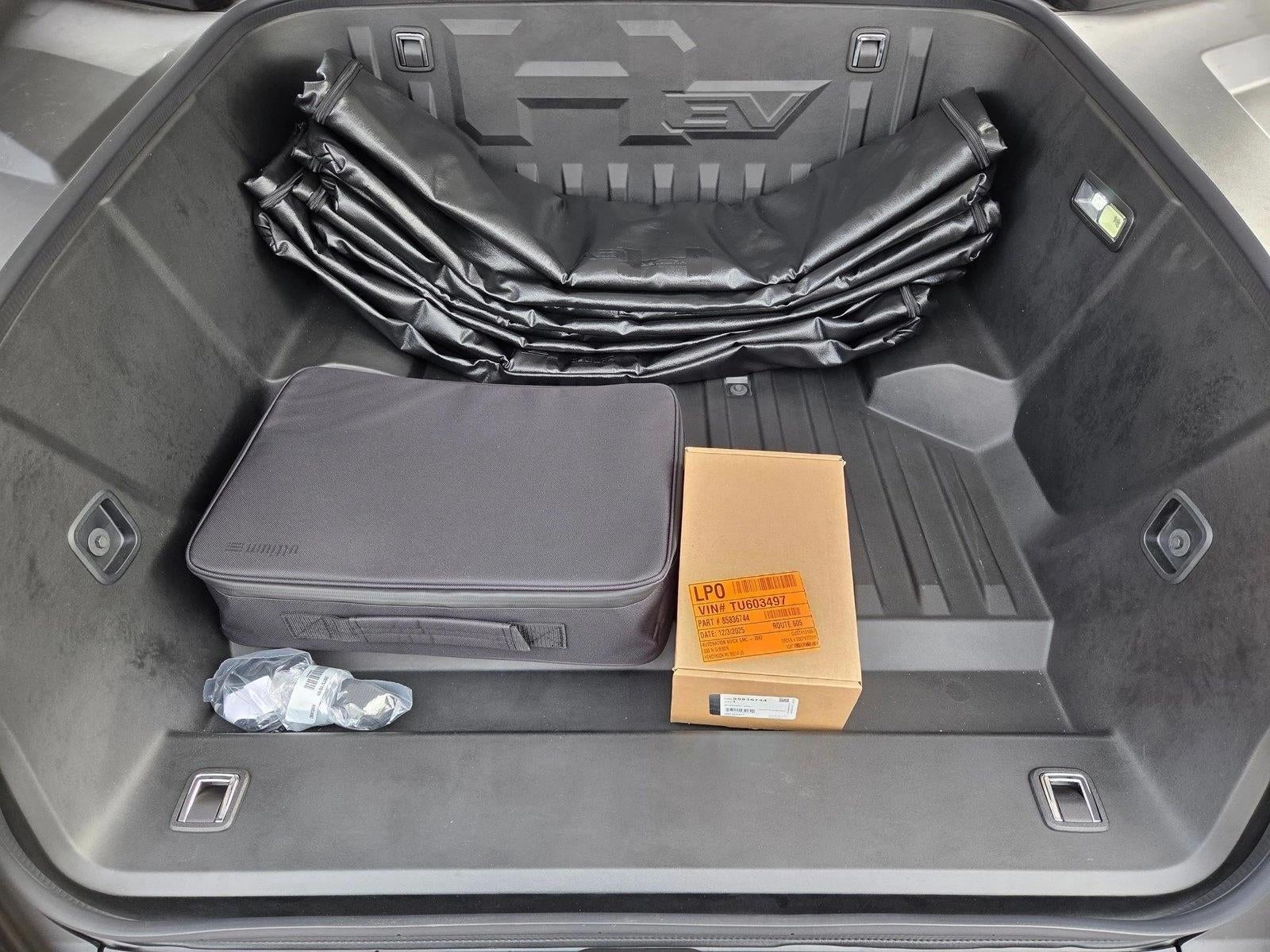 2026 GMC HUMMER EV SUV 2X