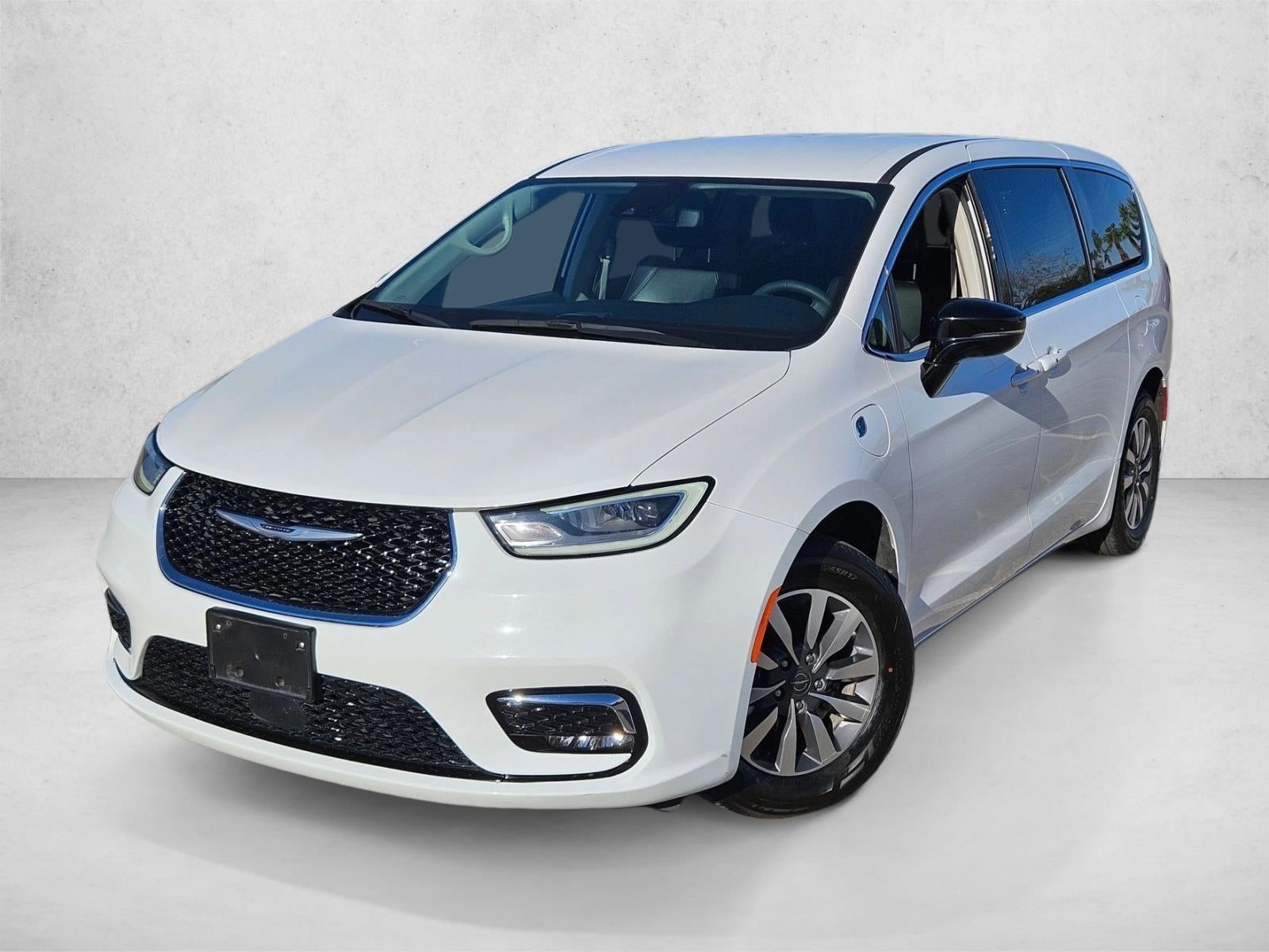 2024 Chrysler Pacifica Hybrid Select
