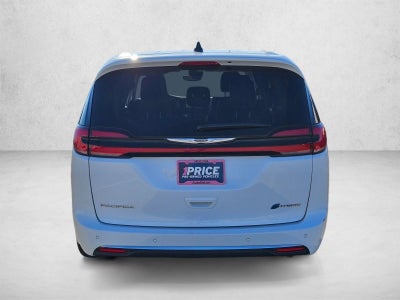 2024 Chrysler Pacifica Hybrid Select