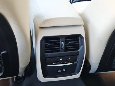 2023 BMW 3 Series 330i