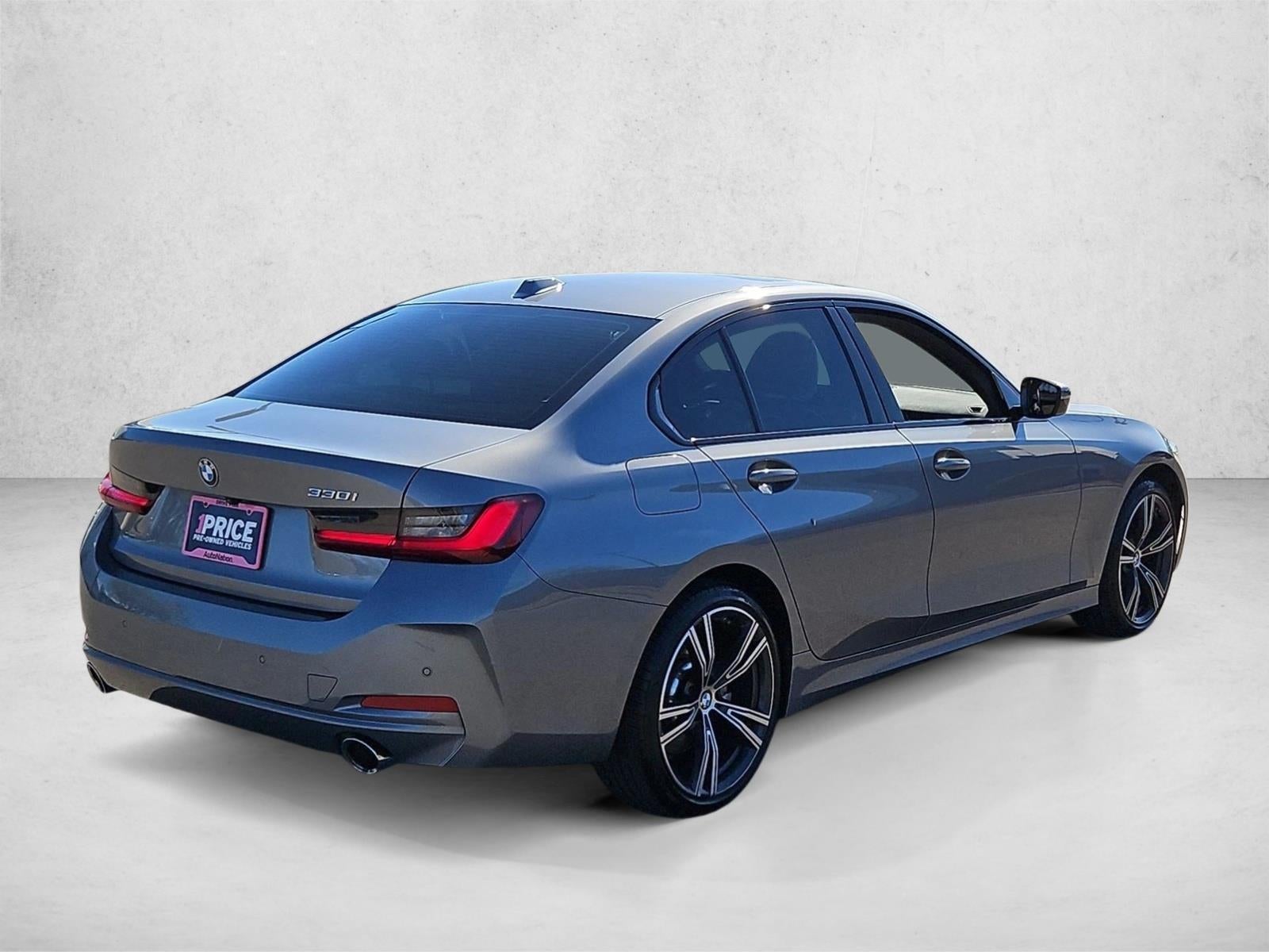 2023 BMW 3 Series 330i