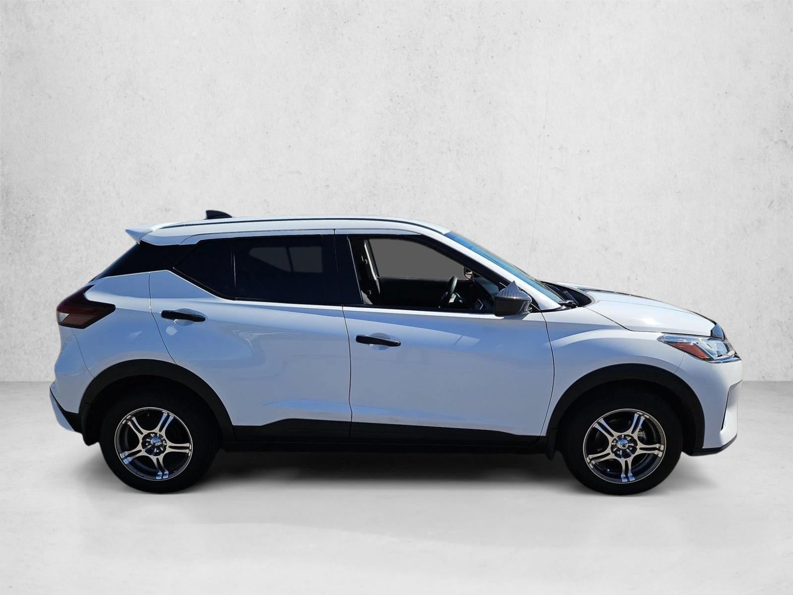 2024 Nissan Kicks S Xtronic CVT