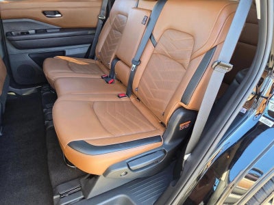 2024 Nissan Pathfinder Platinum 4WD