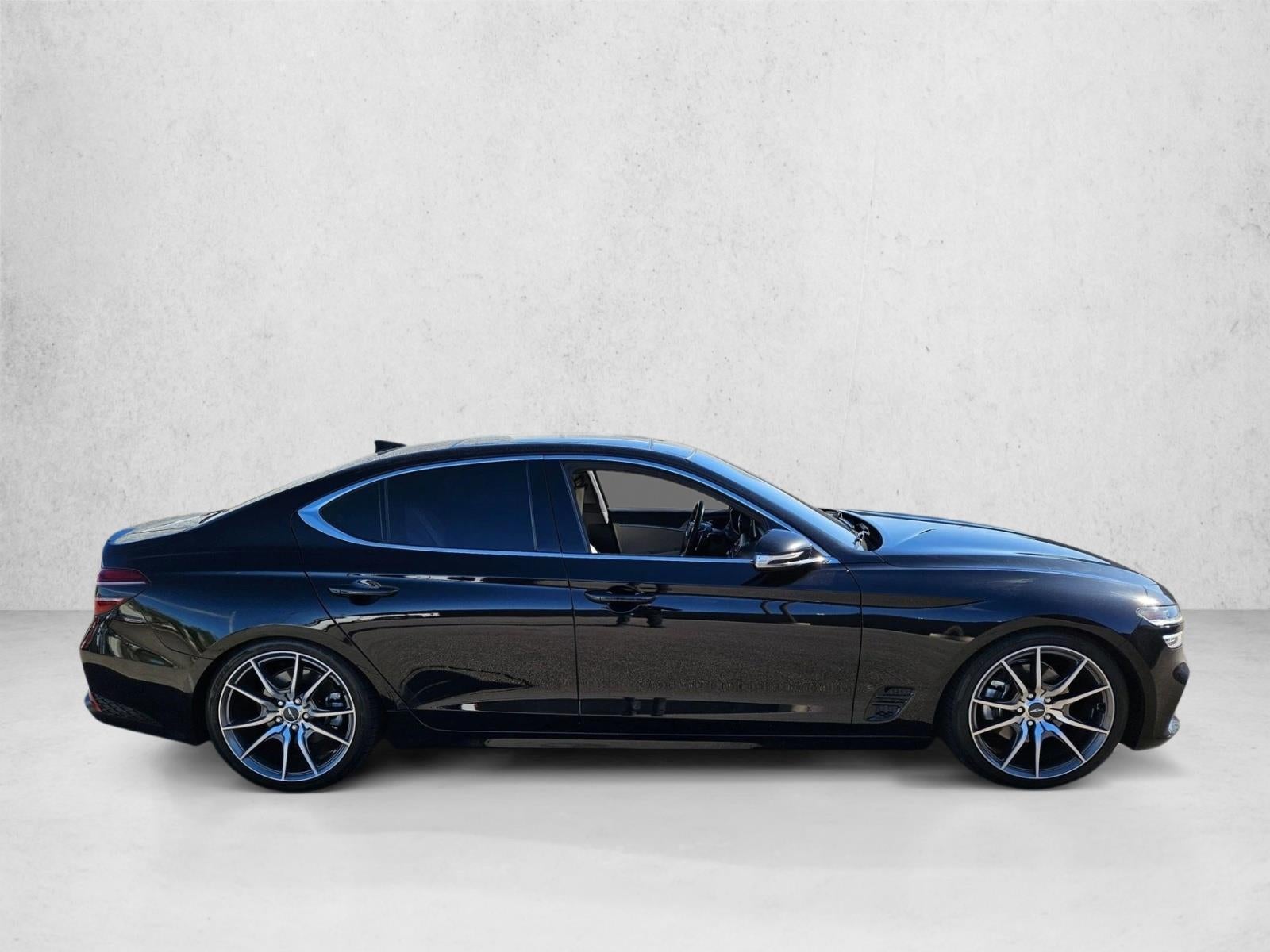 2022 Genesis G70 2.0T RWD