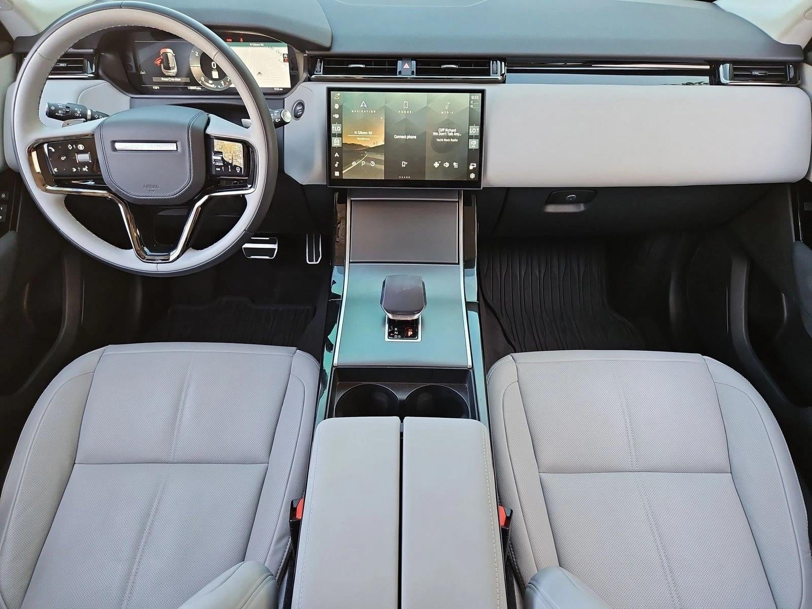 2025 Land Rover Range Rover Velar Dynamic SE