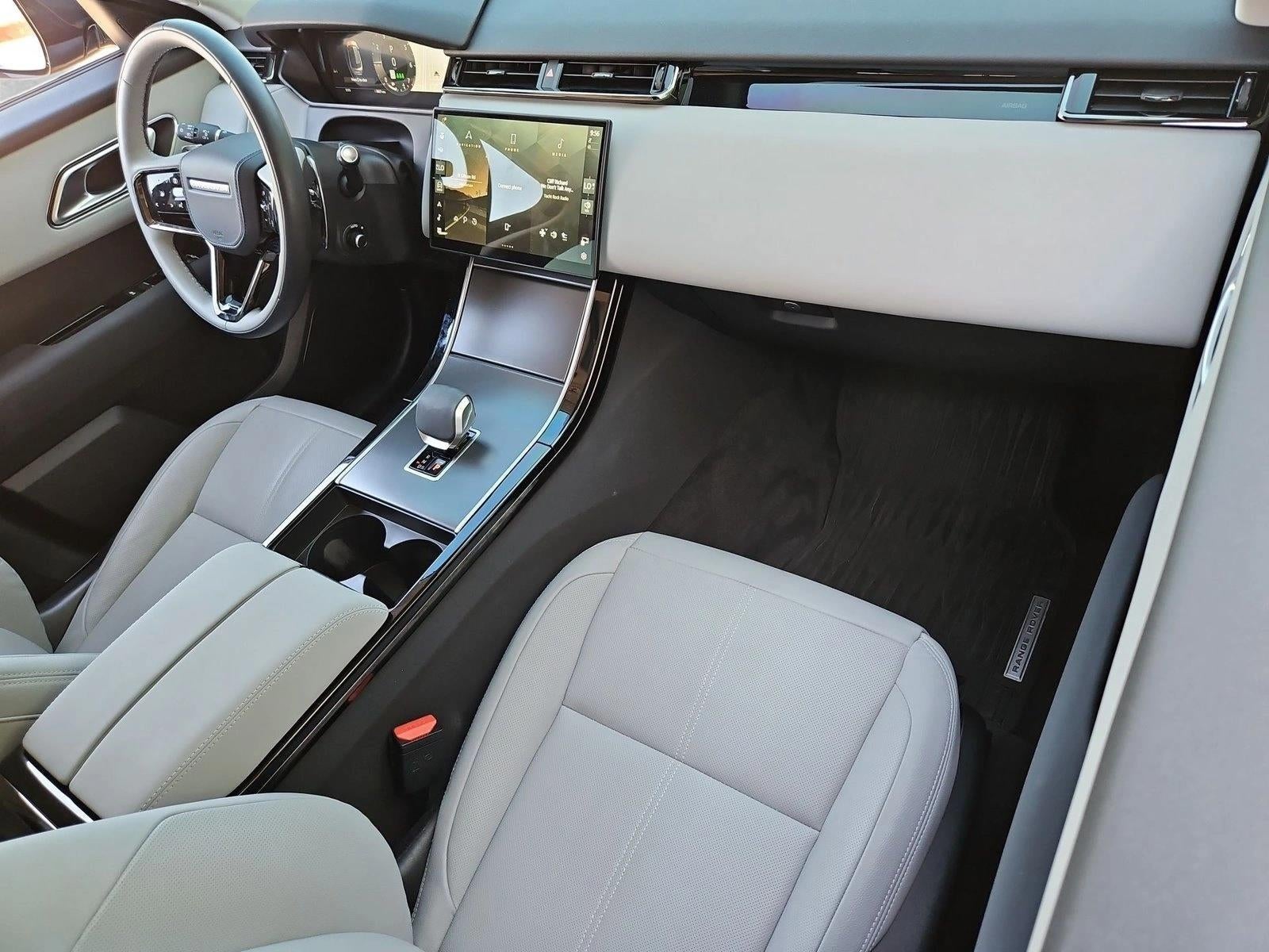 2025 Land Rover Range Rover Velar Dynamic SE