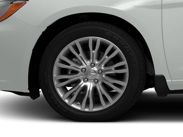 2014 Chrysler 200 4dr Sdn LX