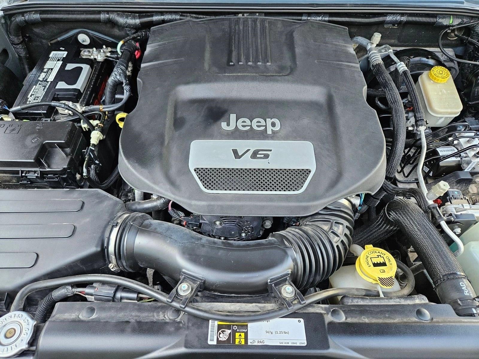 2015 Jeep Wrangler Unlimited 4WD 4dr Sport