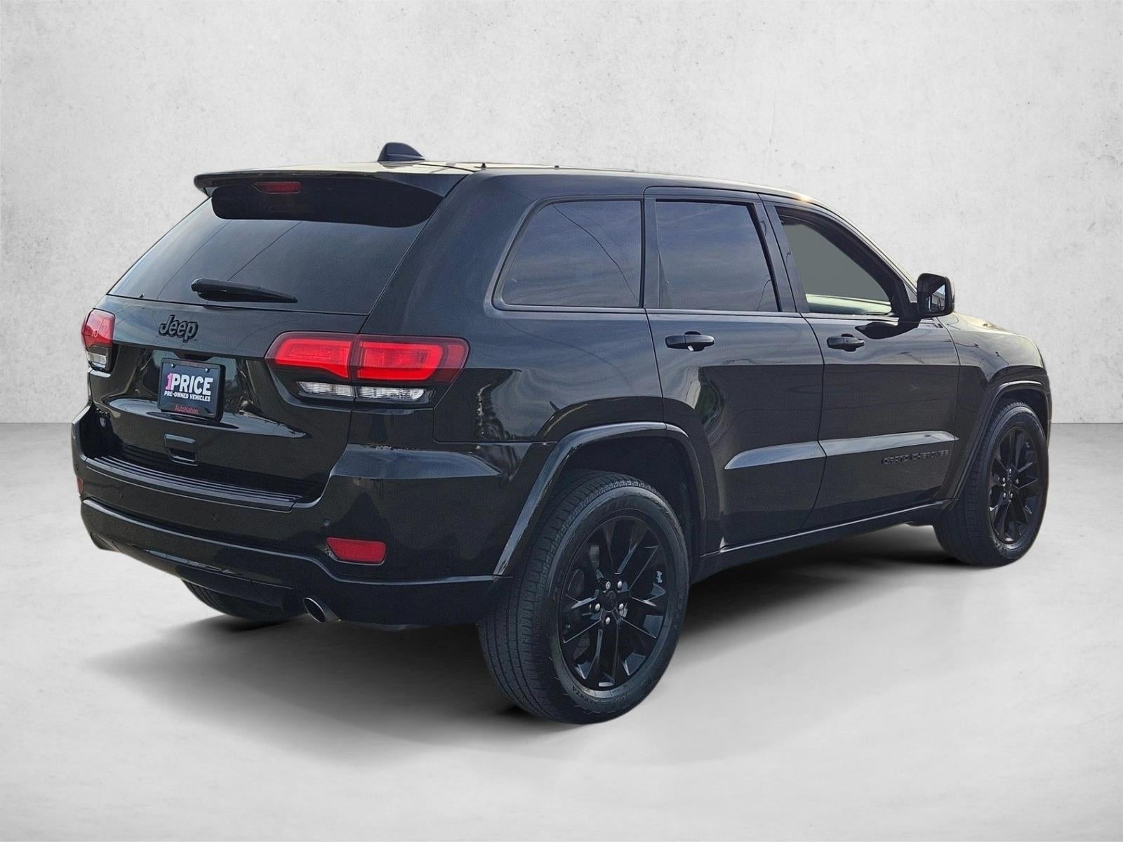 2017 Jeep Grand Cherokee Altitude 4x4 *Ltd Avail*