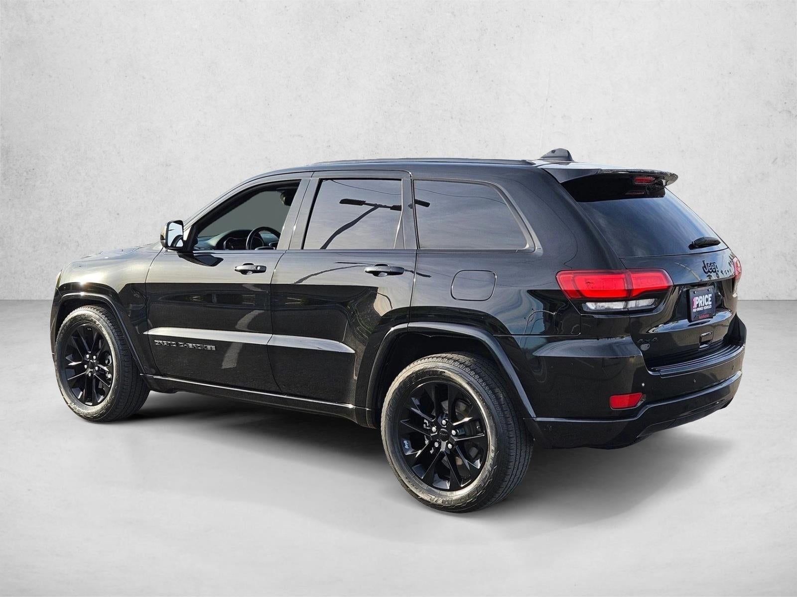 2017 Jeep Grand Cherokee Altitude 4x4 *Ltd Avail*