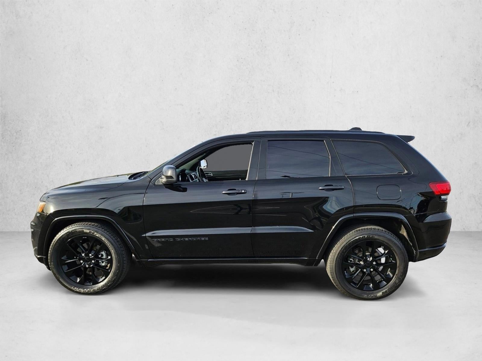 2017 Jeep Grand Cherokee Altitude 4x4 *Ltd Avail*