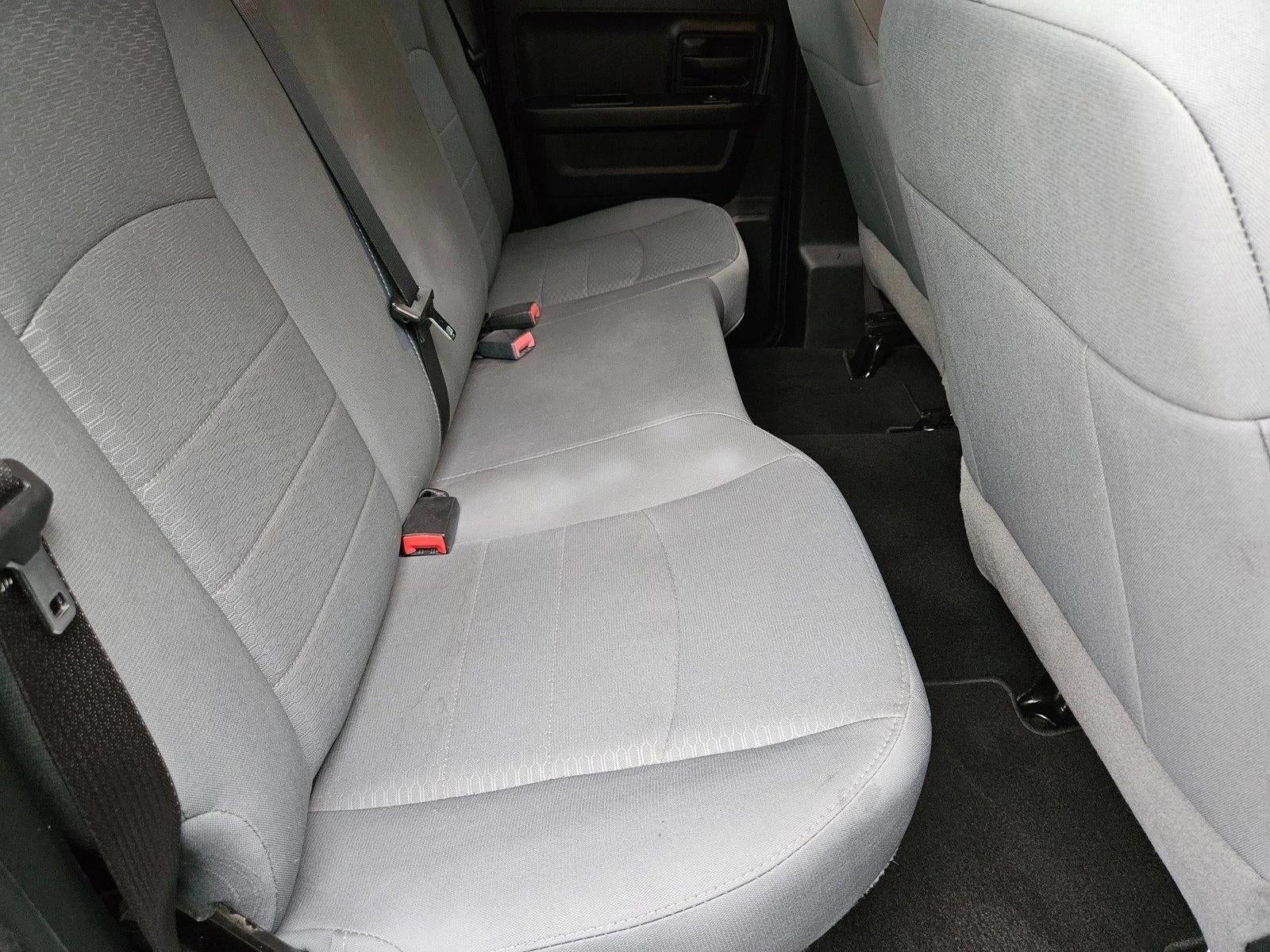 2017 RAM 1500 Express 4x2 Quad Cab 6'4" Box