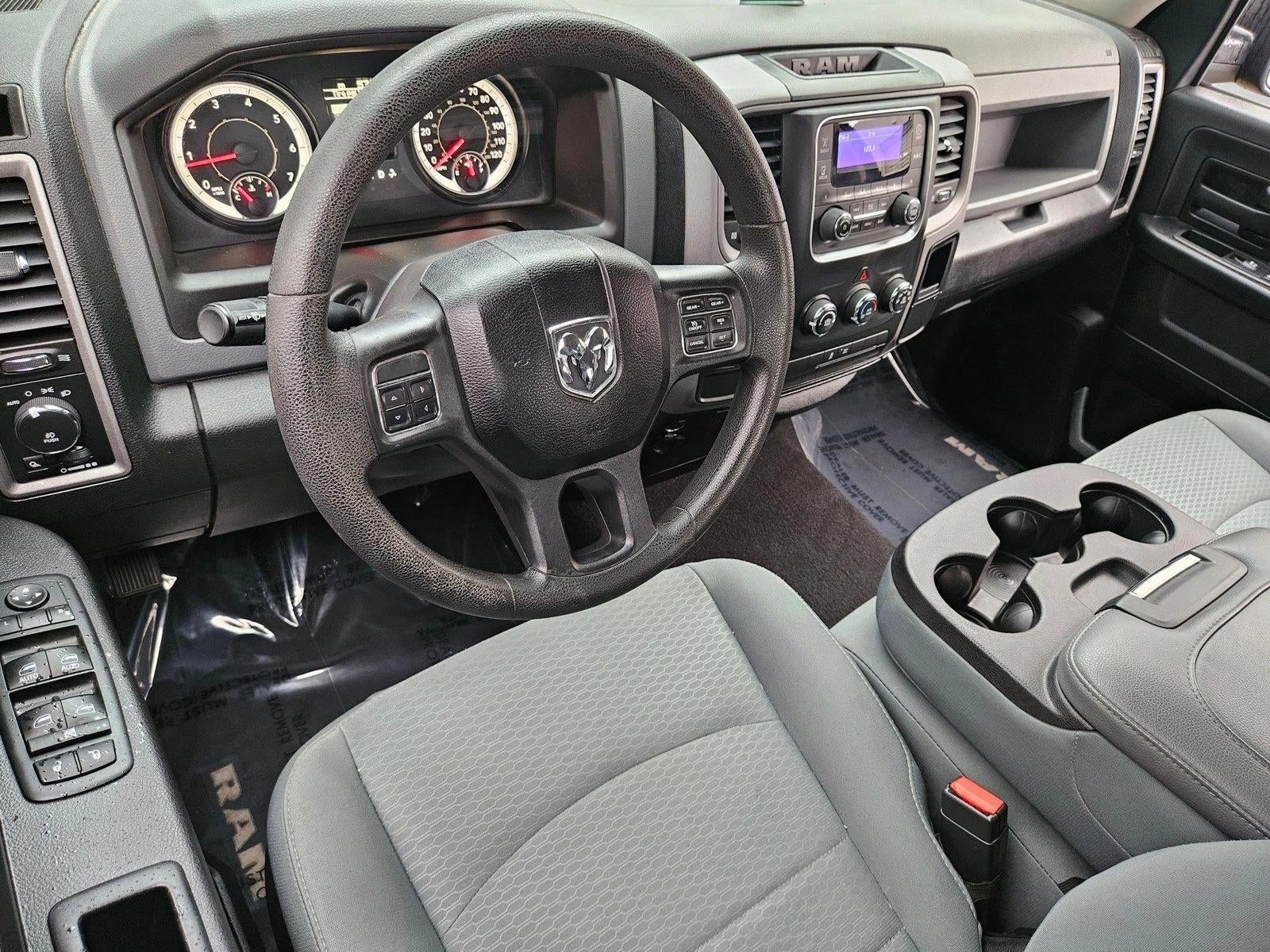 2017 RAM 1500 Express 4x2 Quad Cab 6'4" Box