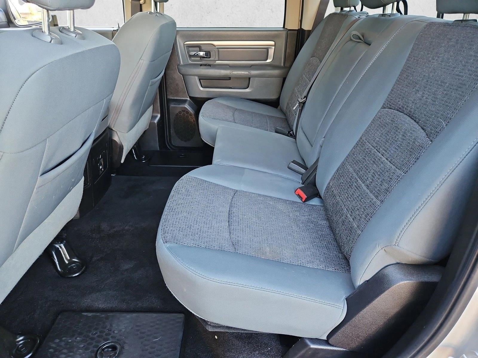 2016 RAM 1500 2WD Crew Cab 5.7 Ft Box Big Horn