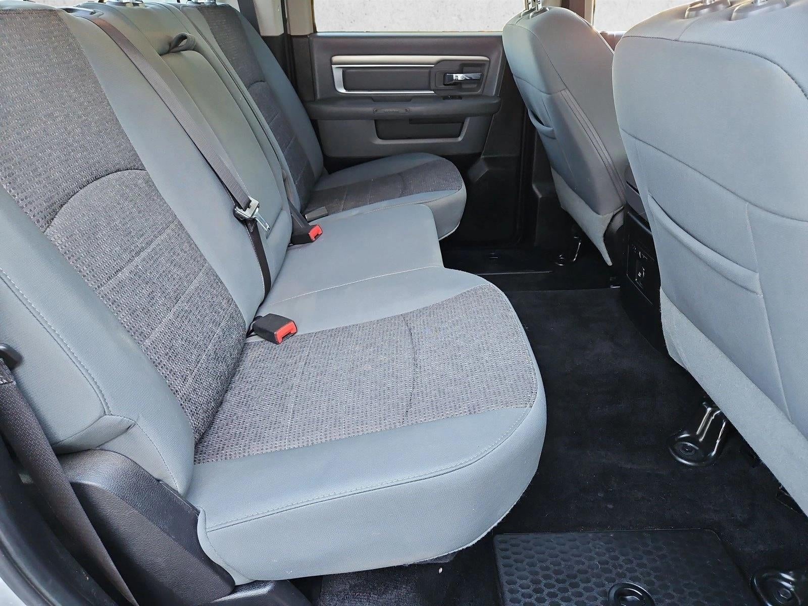 2016 RAM 1500 2WD Crew Cab 5.7 Ft Box Big Horn