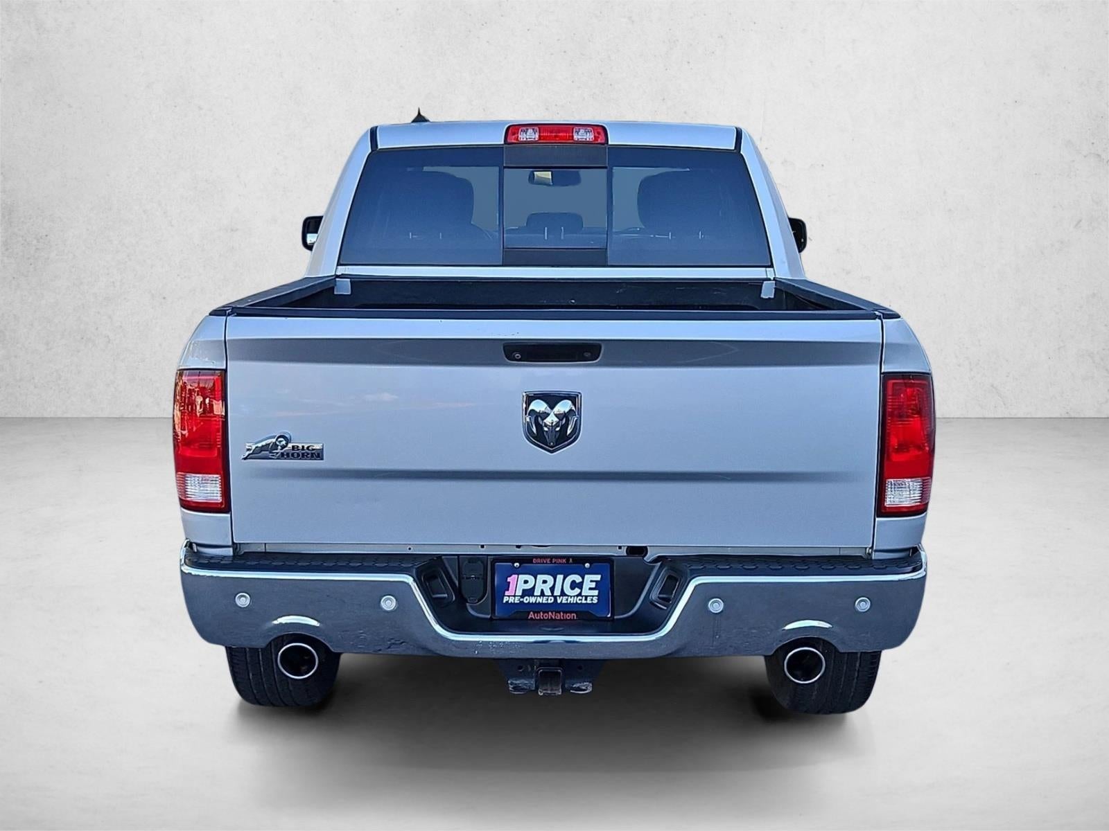 2016 RAM 1500 2WD Crew Cab 5.7 Ft Box Big Horn