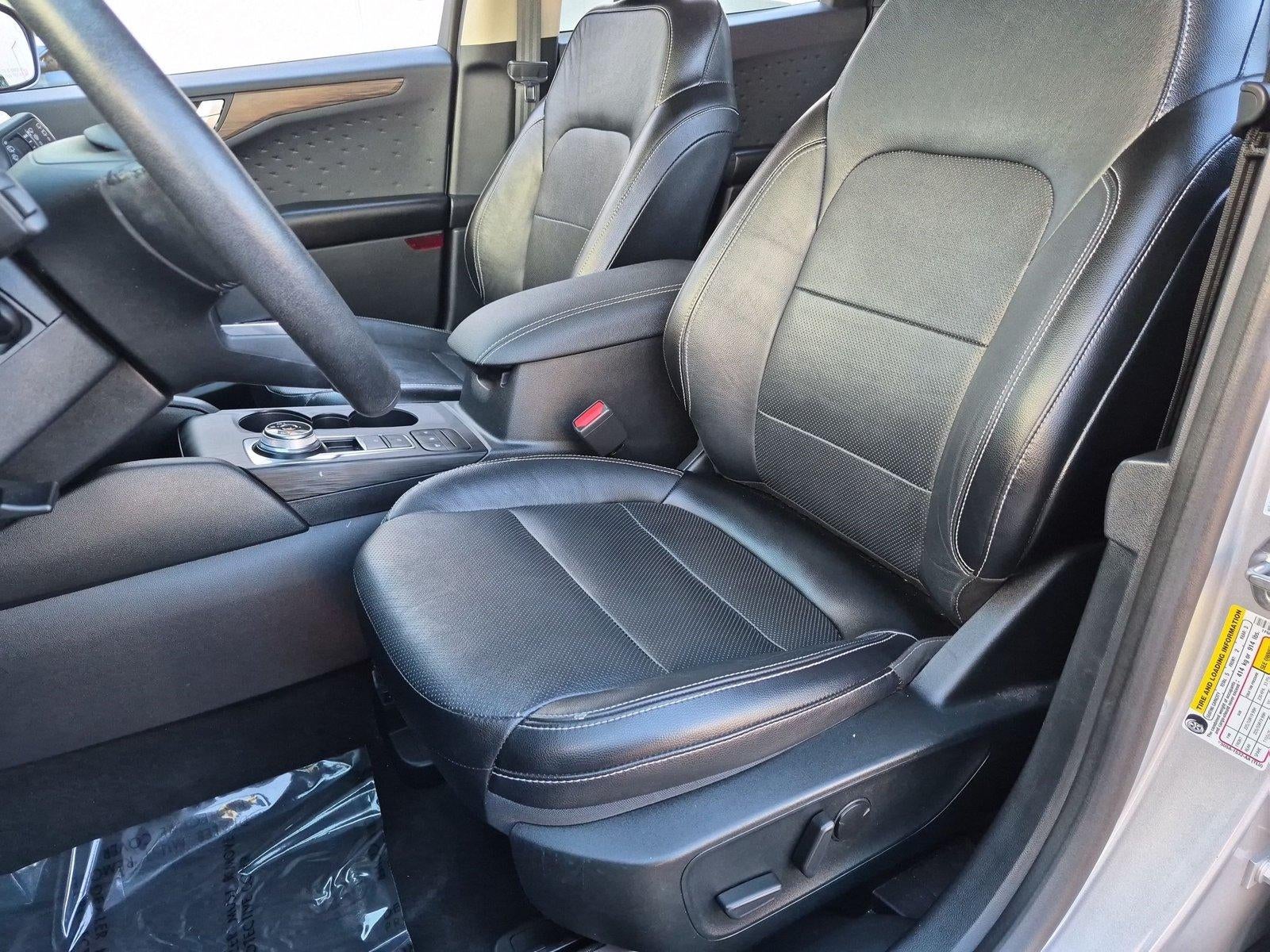 2020 Ford Escape Titanium Hybrid AWD