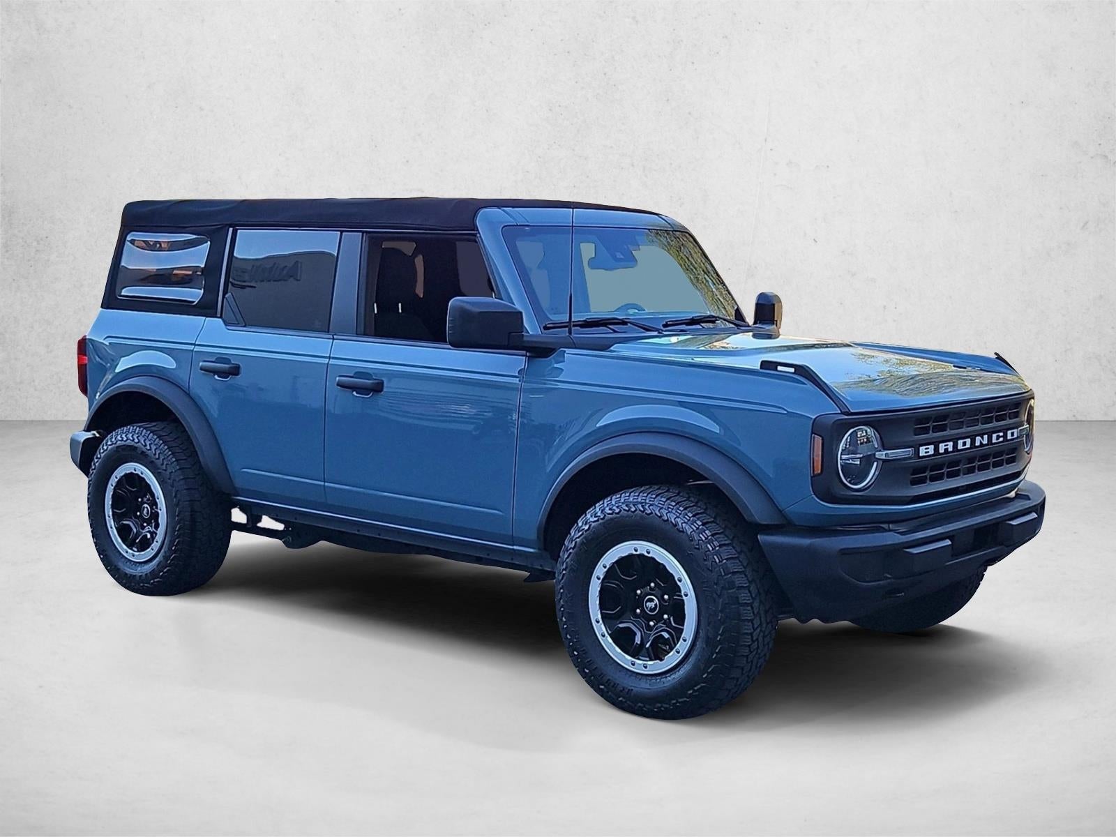 2022 Ford Bronco Base 4 Door 4x4