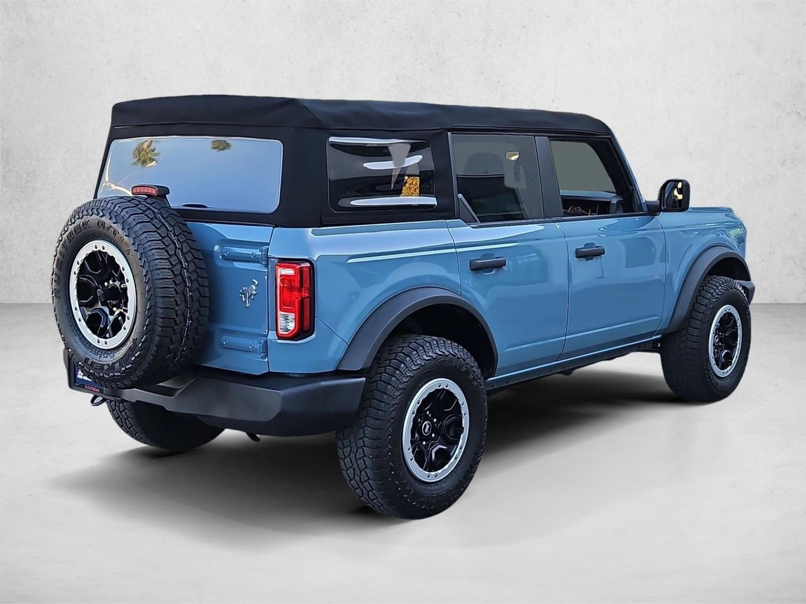 2022 Ford Bronco Base 4 Door 4x4