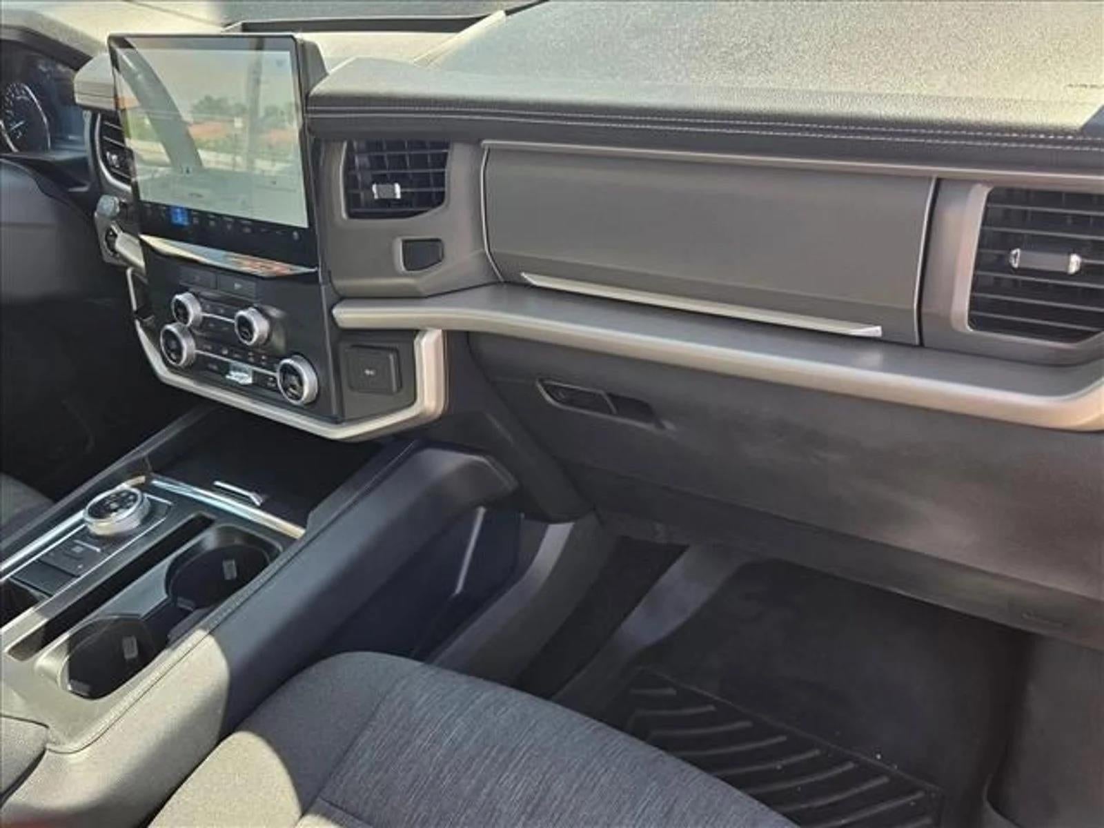 2022 Ford Expedition XLT 4x2