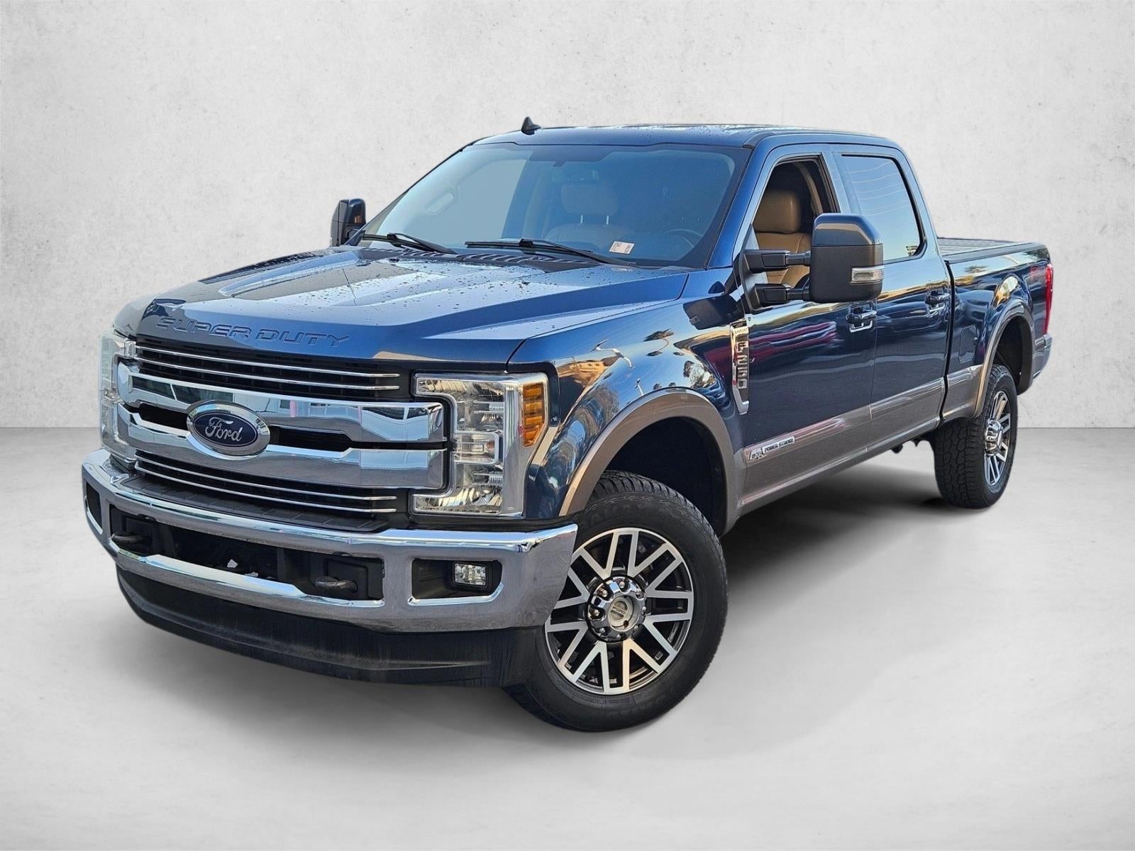 2019 Ford Super Duty F-250 SRW LARIAT 4WD Crew Cab 6.75' Box