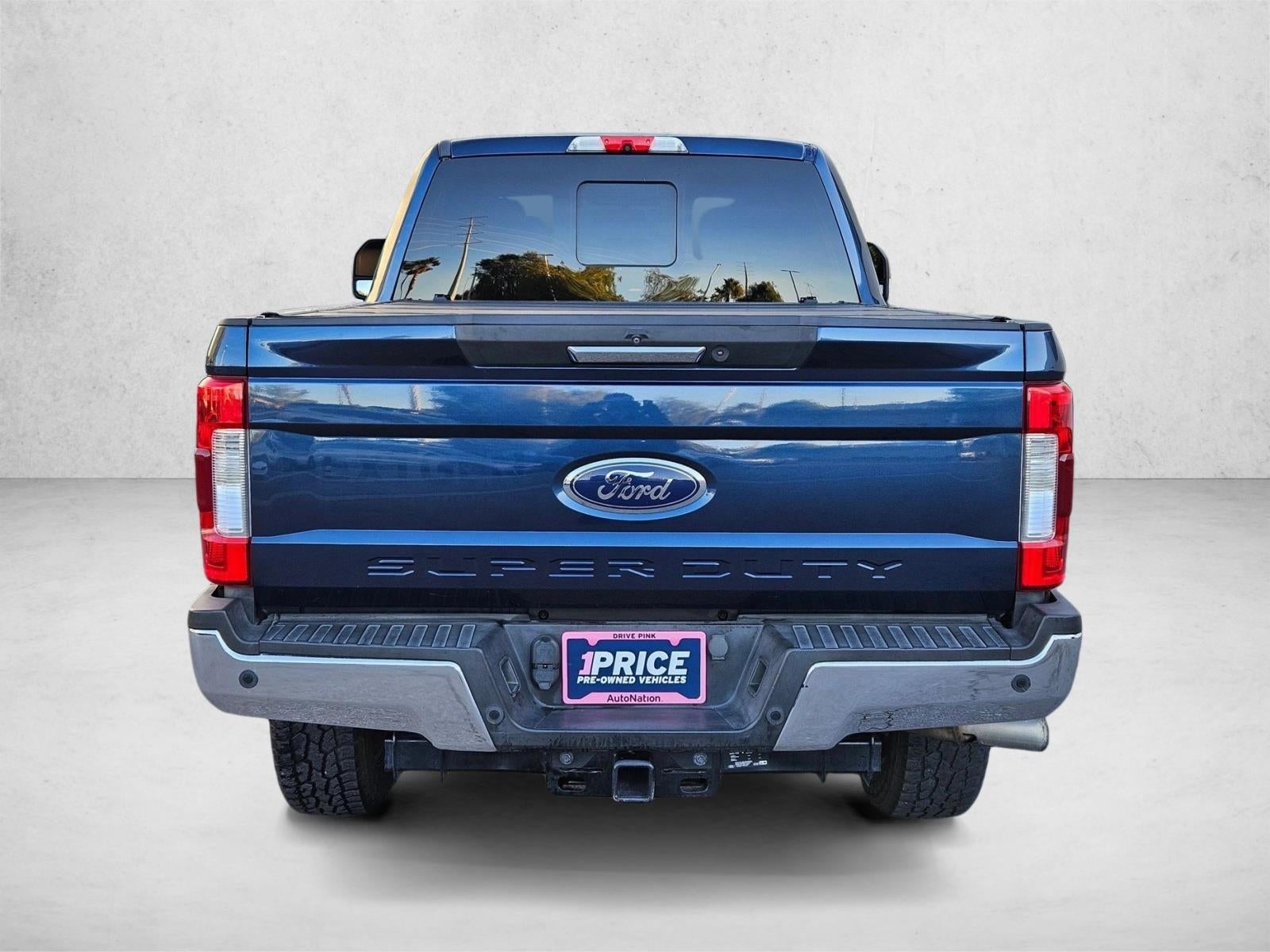 2019 Ford Super Duty F-250 SRW LARIAT 4WD Crew Cab 6.75' Box