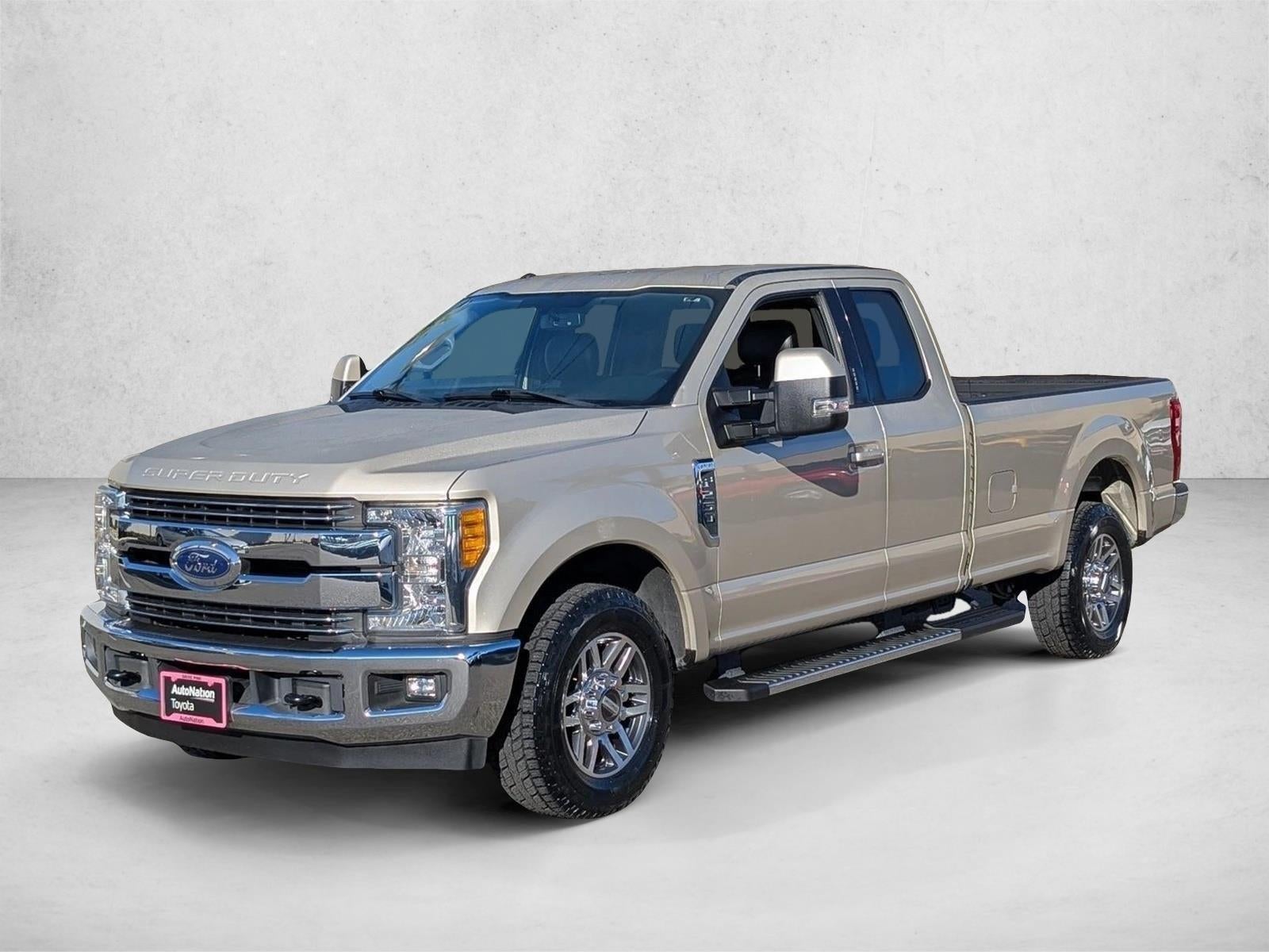 2017 Ford Super Duty F-250 SRW Lariat 2WD SuperCab 6.75' Box