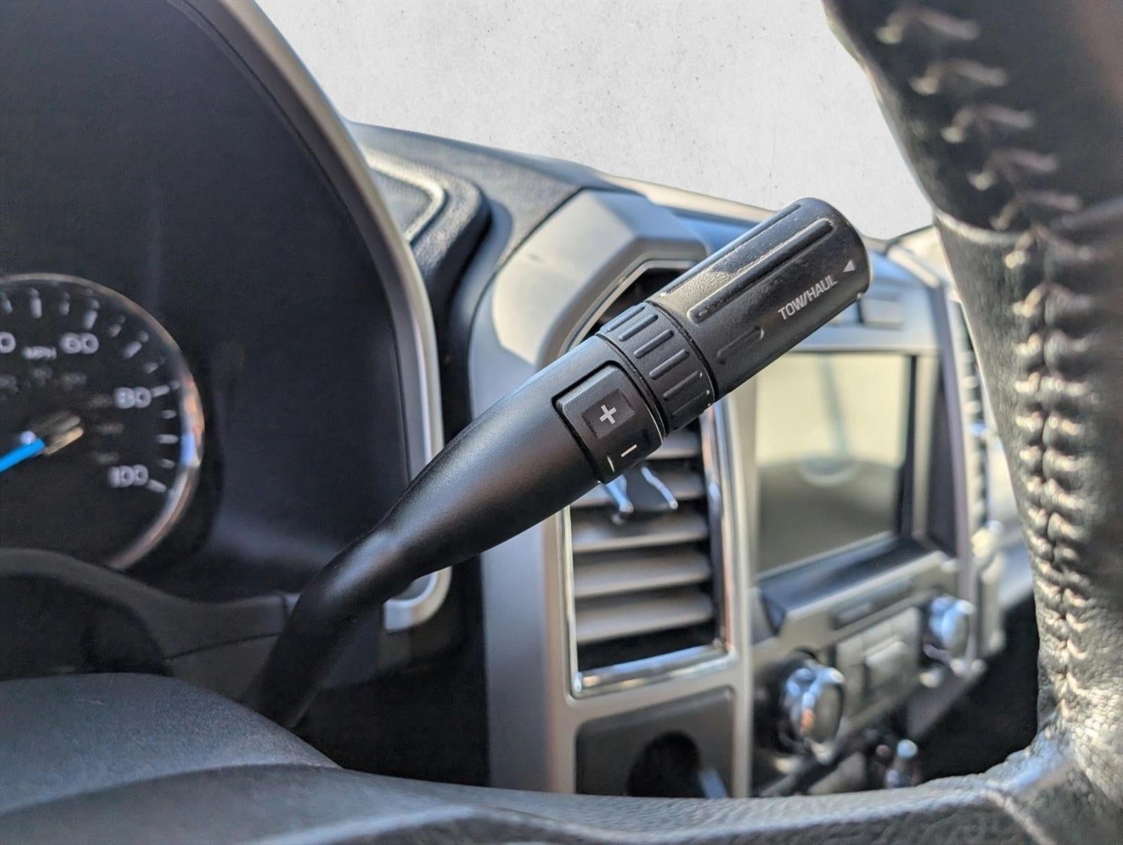 2017 Ford Super Duty F-250 SRW Lariat 2WD SuperCab 6.75' Box