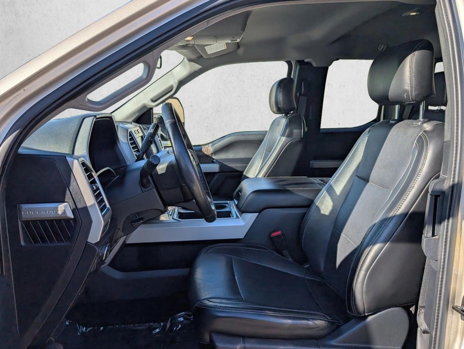 2017 Ford Super Duty F-250 SRW Lariat 2WD SuperCab 6.75' Box