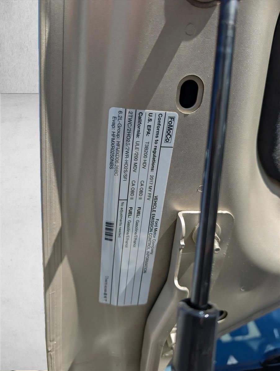 2017 Ford Super Duty F-250 SRW Lariat 2WD SuperCab 6.75' Box