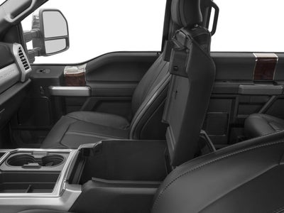 2018 Ford Super Duty F-350 DRW Platinum 4WD Crew Cab 8' Box