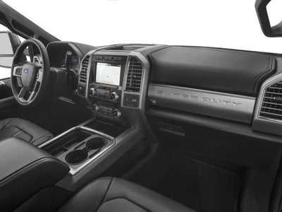 2018 Ford Super Duty F-350 DRW Platinum 4WD Crew Cab 8' Box