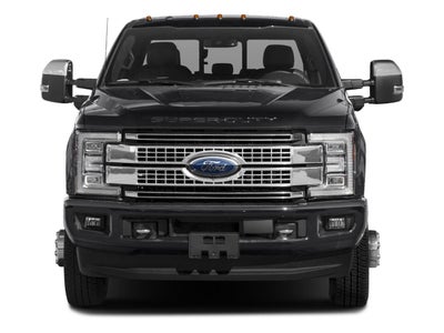2018 Ford Super Duty F-350 DRW Platinum 4WD Crew Cab 8' Box