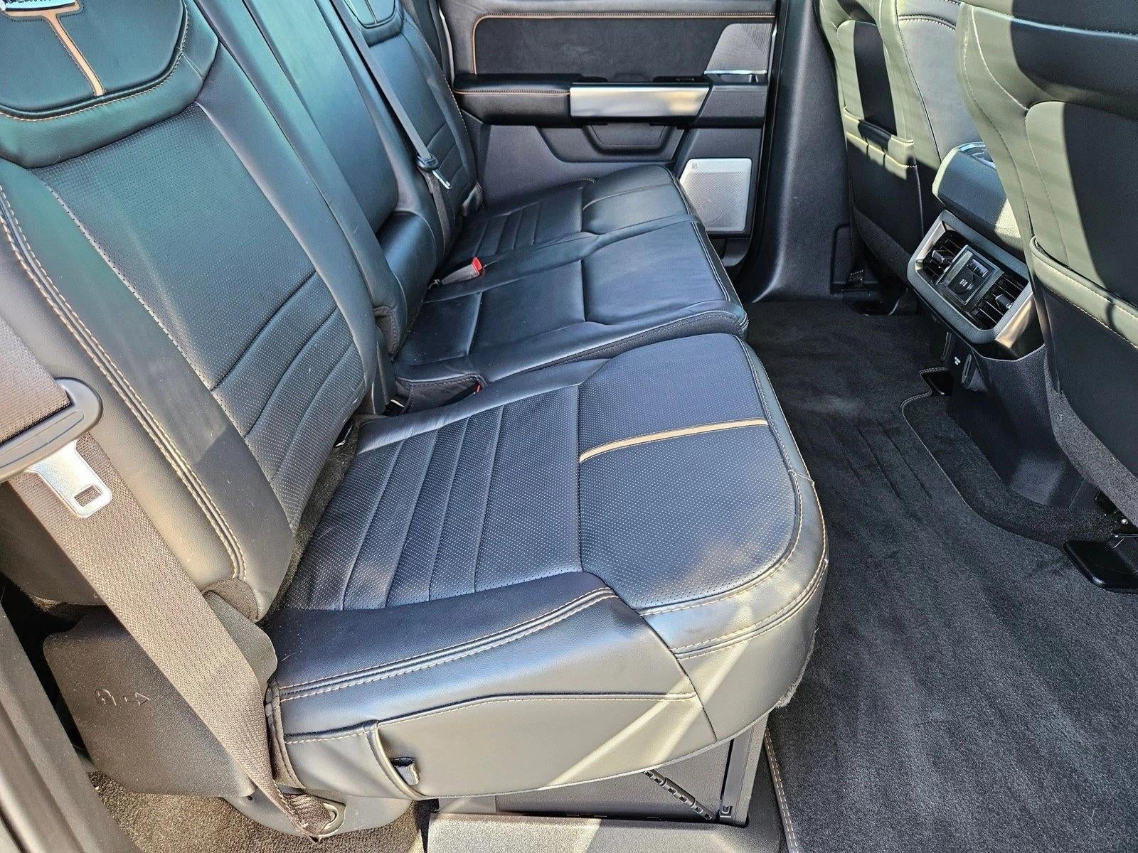 2024 Ford Super Duty F-450 DRW Platinum 4WD Crew Cab 8' Box