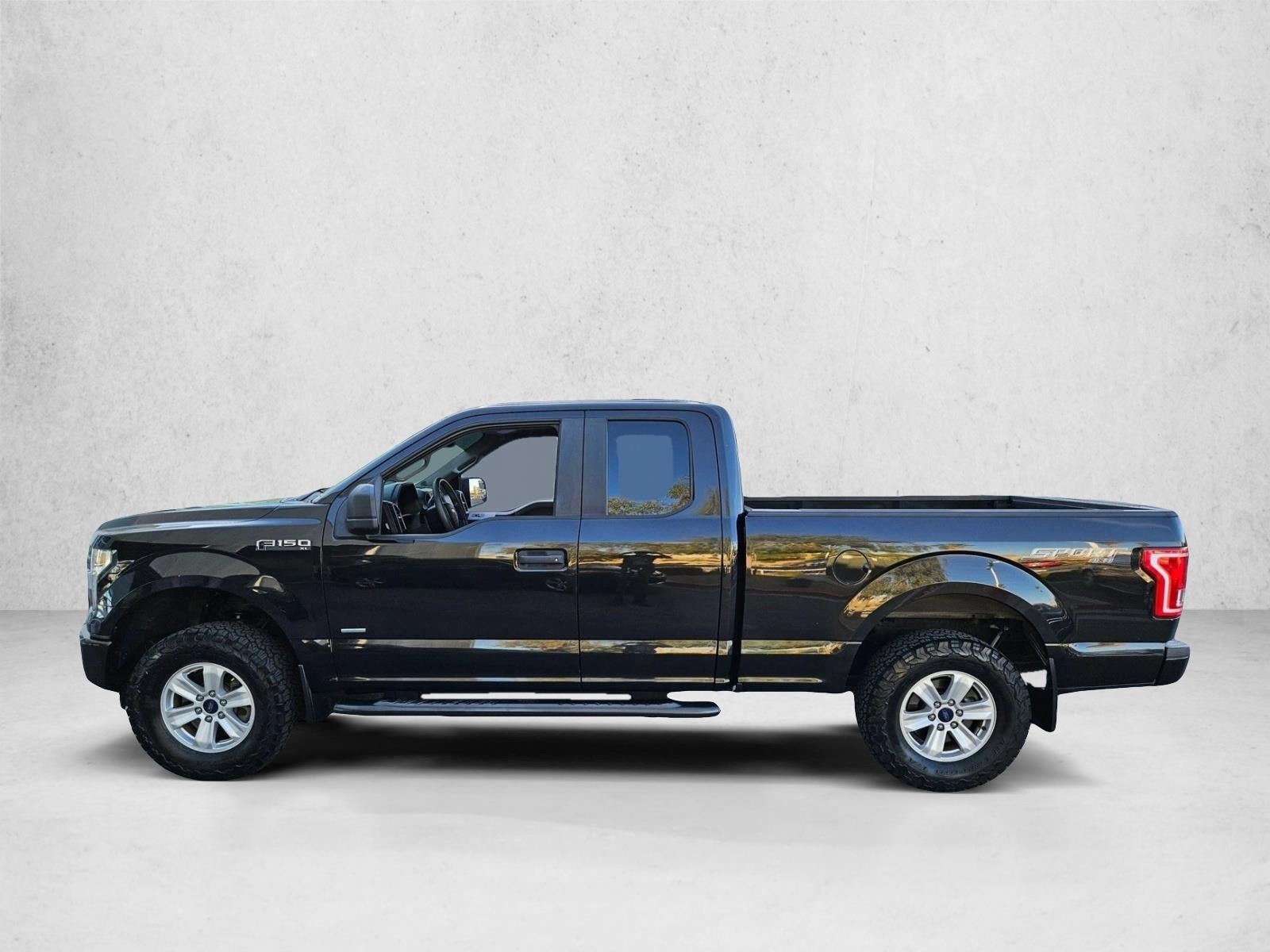 2015 Ford F-150 4WD SuperCab 6-1/2 Ft Box XL