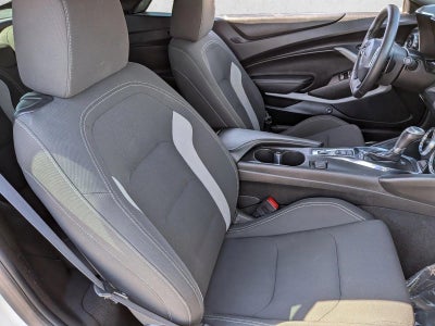 2019 Chevrolet Camaro 2dr Convertible 1LT