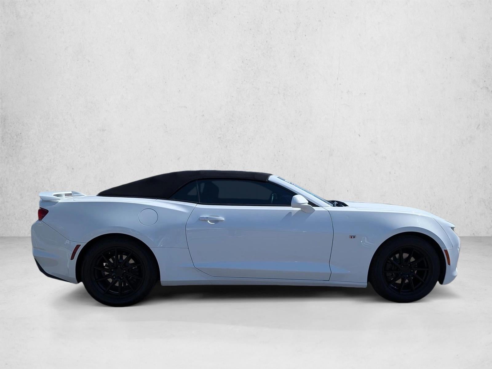 2019 Chevrolet Camaro 2dr Convertible 1LT