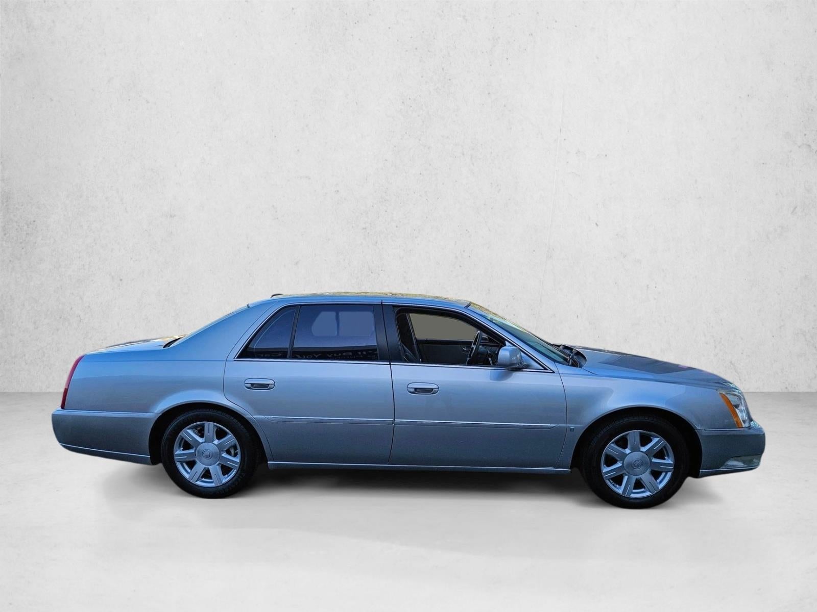 2007 Cadillac DTS 4dr Sdn V8