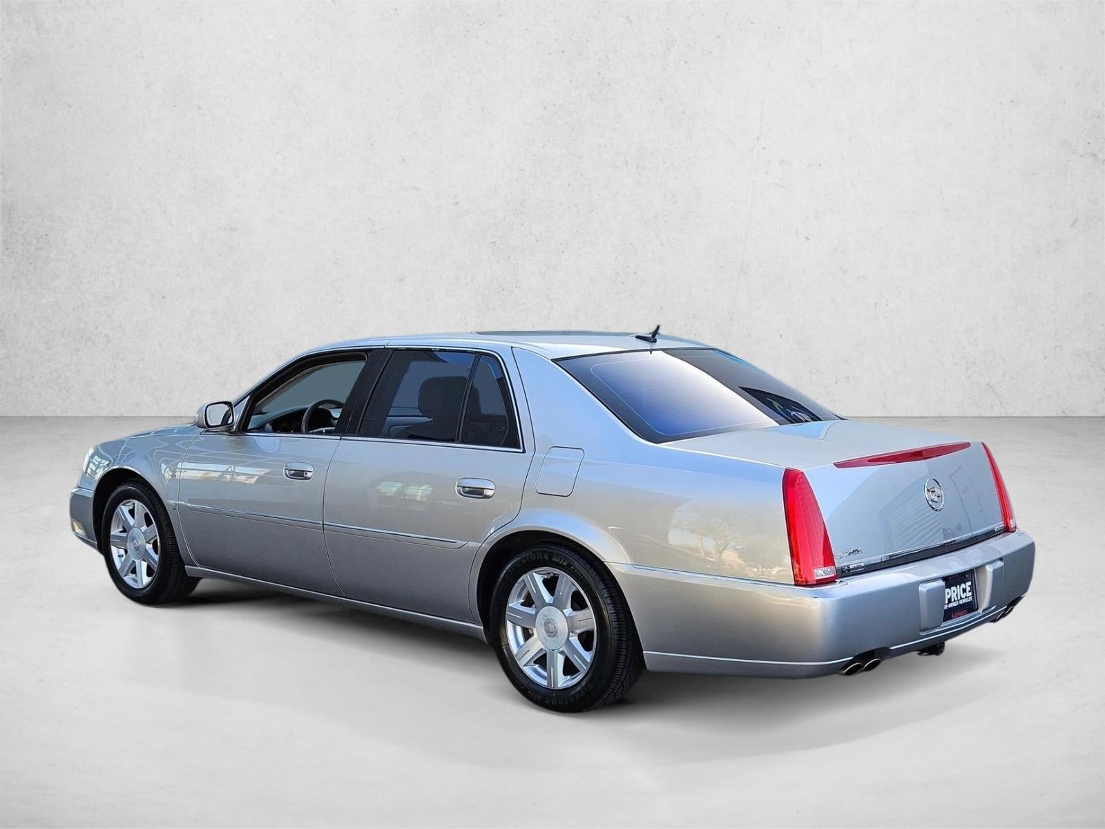 2007 Cadillac DTS 4dr Sdn V8