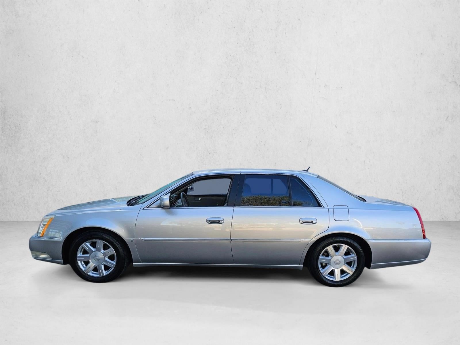 2007 Cadillac DTS 4dr Sdn V8