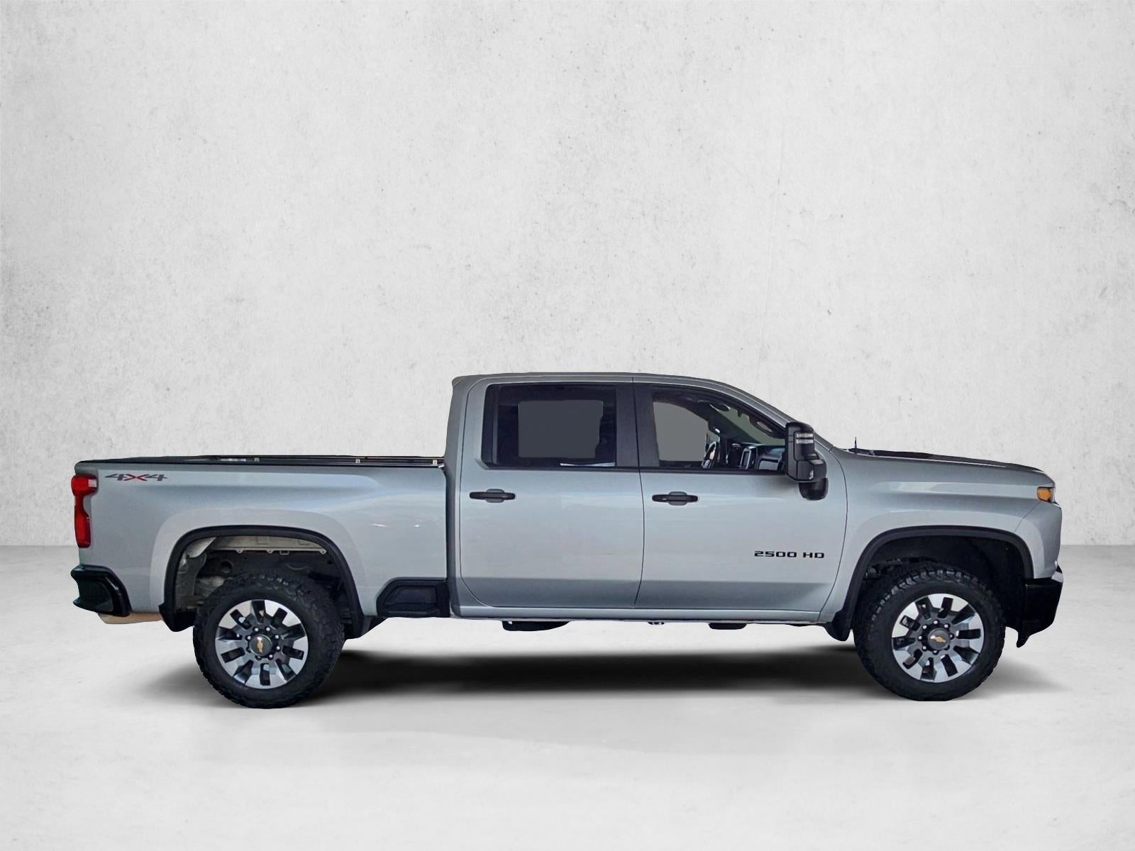 2021 Chevrolet Silverado 2500 HD Crew Cab Standard Box 4-Wheel Drive Custom