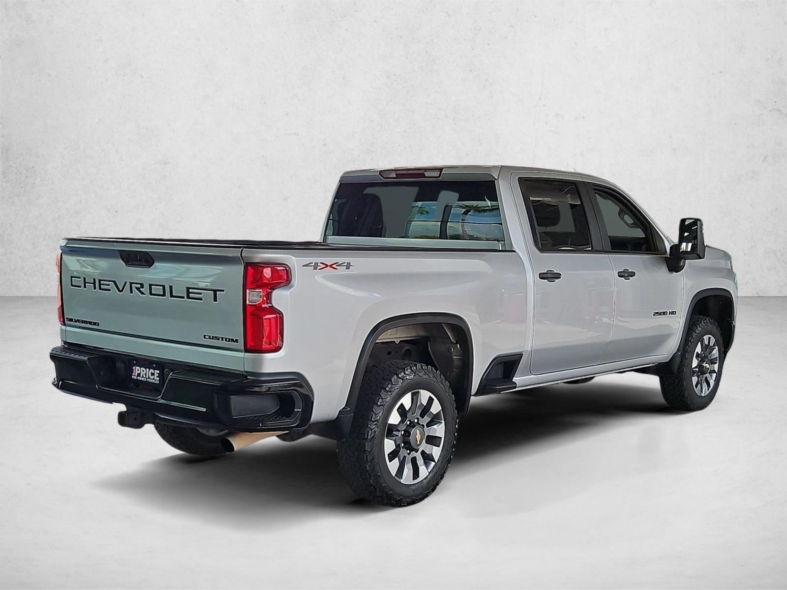 2021 Chevrolet Silverado 2500 HD Crew Cab Standard Box 4-Wheel Drive Custom