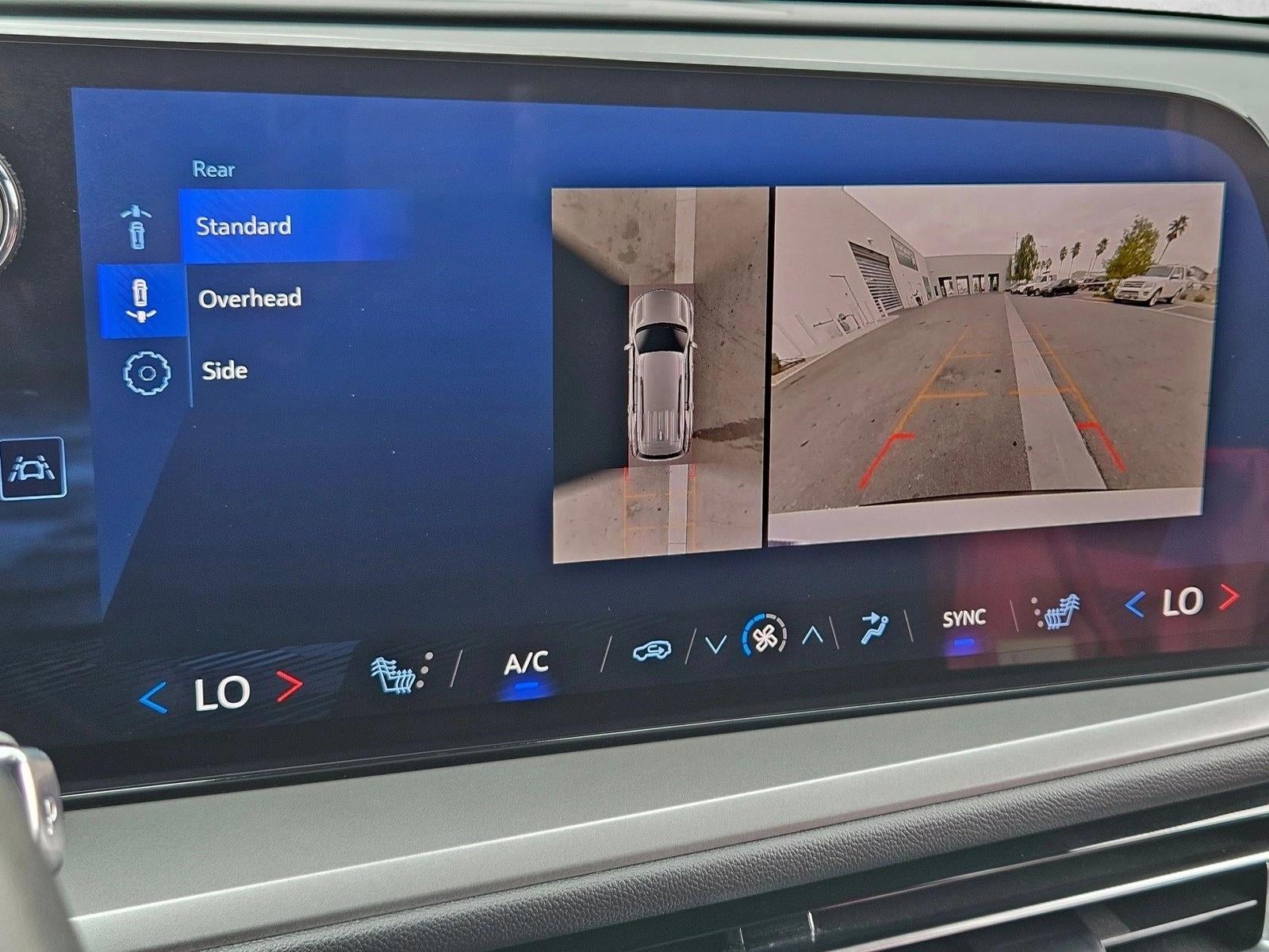 2024 Chevrolet Traverse LT w/2LT