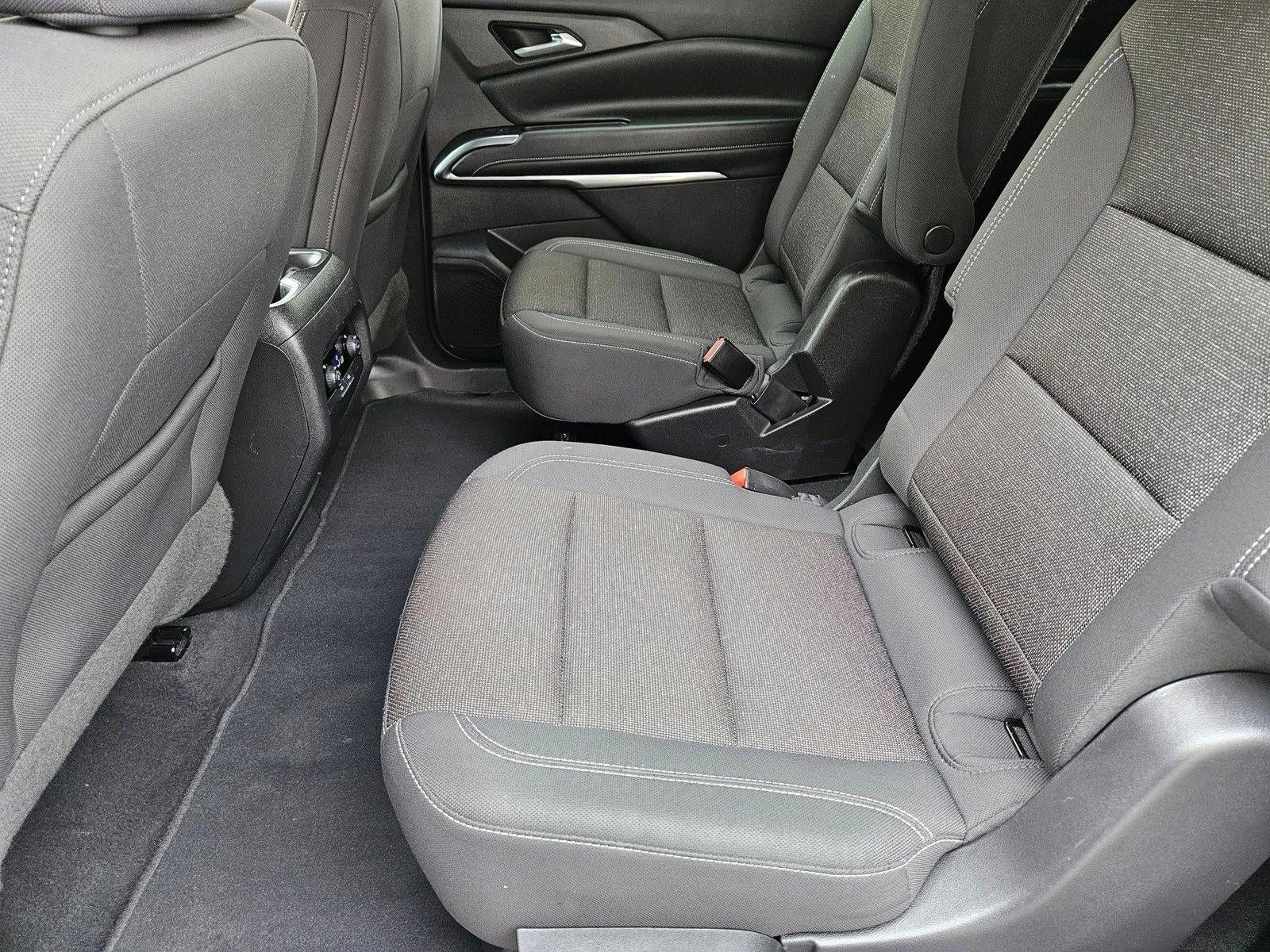 2024 Chevrolet Traverse LT w/2LT