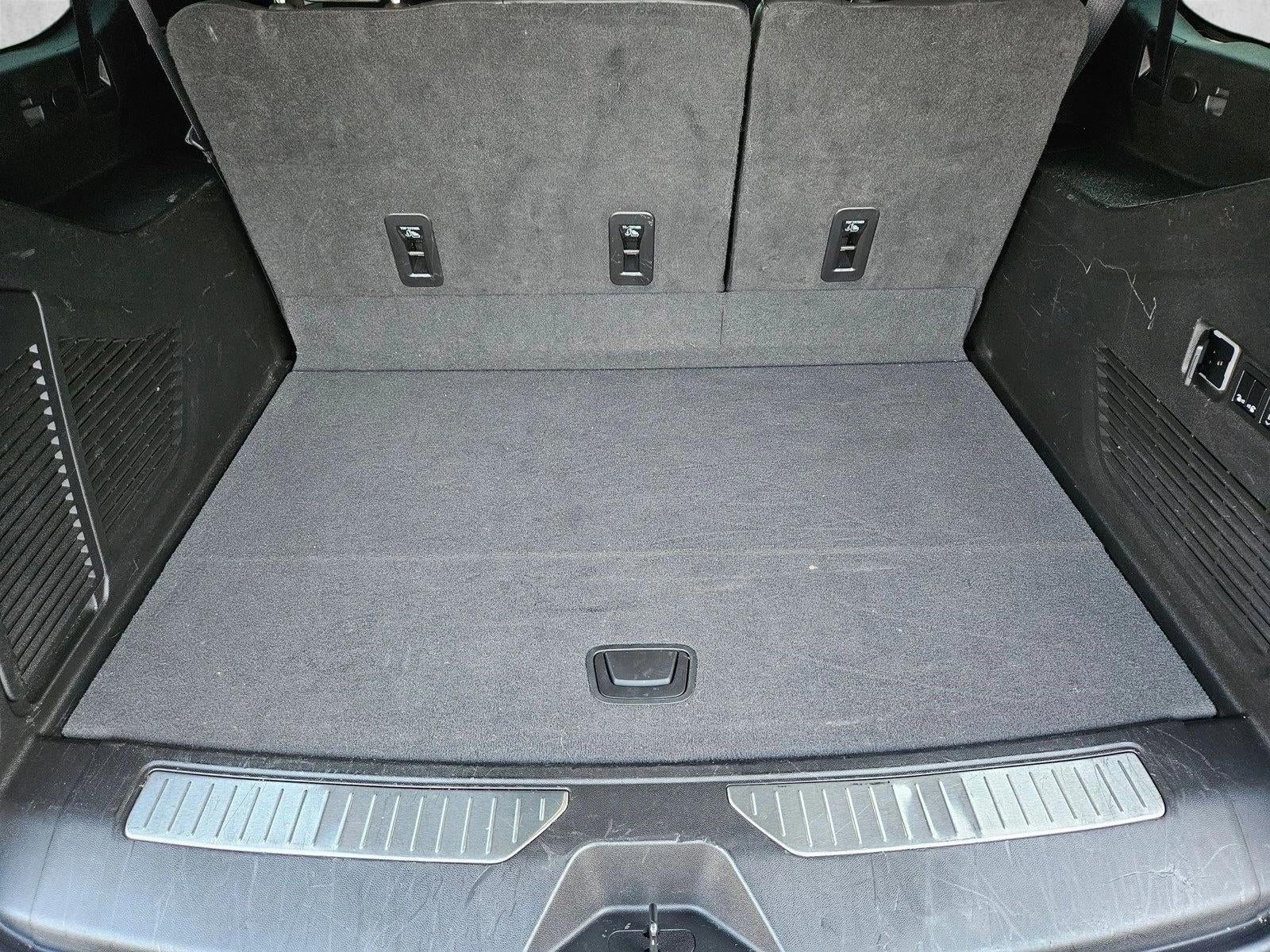 2022 Chevrolet Suburban 4WD Z71
