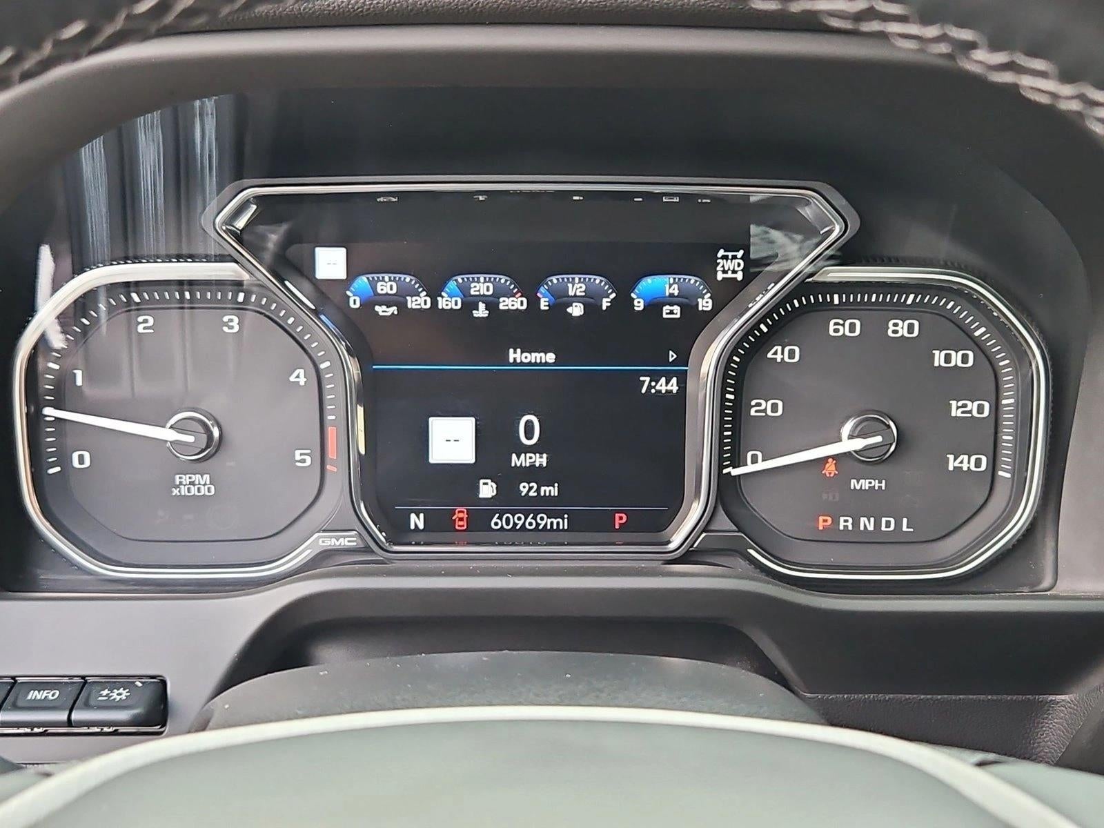 2023 GMC Sierra 3500HD Crew Cab Long Box 4-Wheel Drive Denali