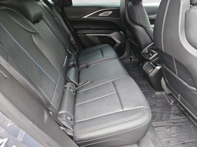 2025 Cadillac LYRIQ 4dr Luxury w/1SD
