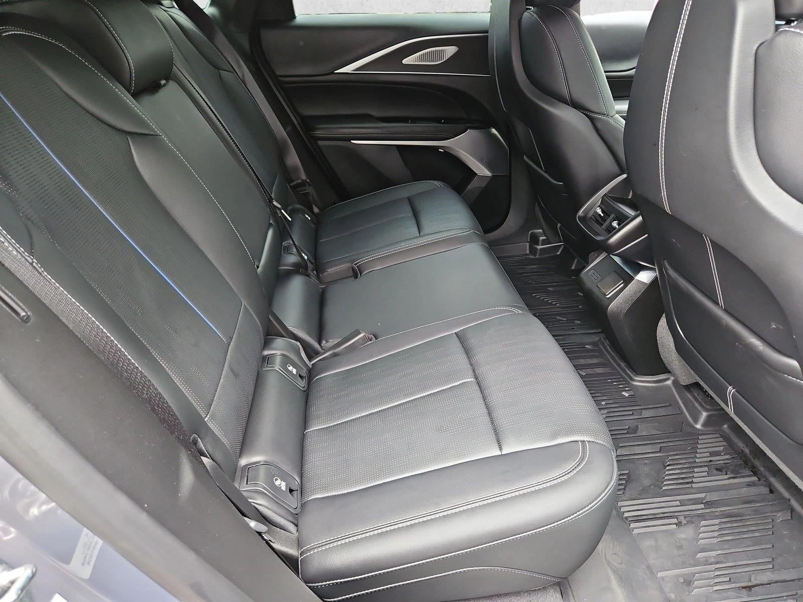 2025 Cadillac LYRIQ 4dr Luxury w/1SD