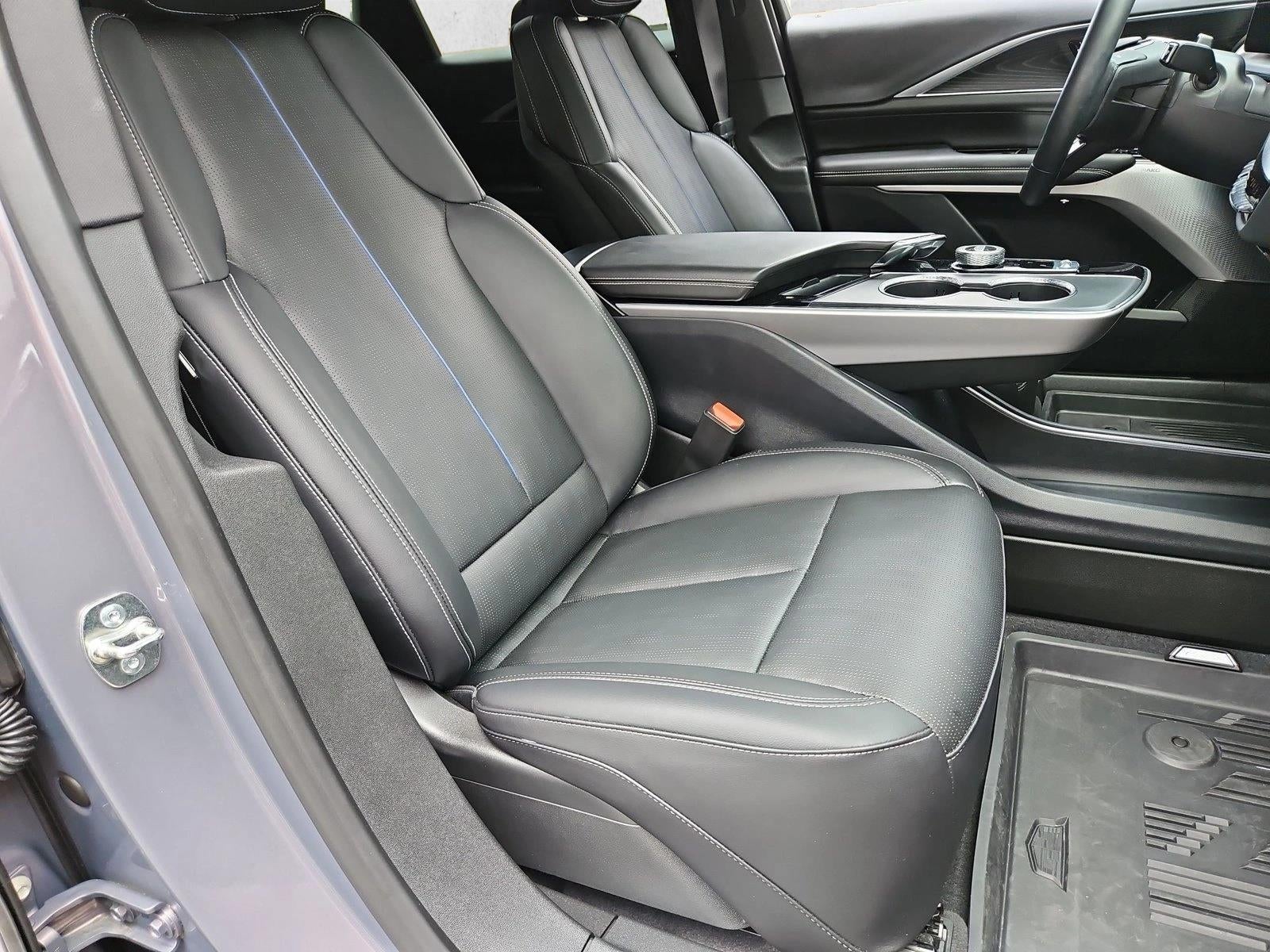 2025 Cadillac LYRIQ 4dr Luxury w/1SD